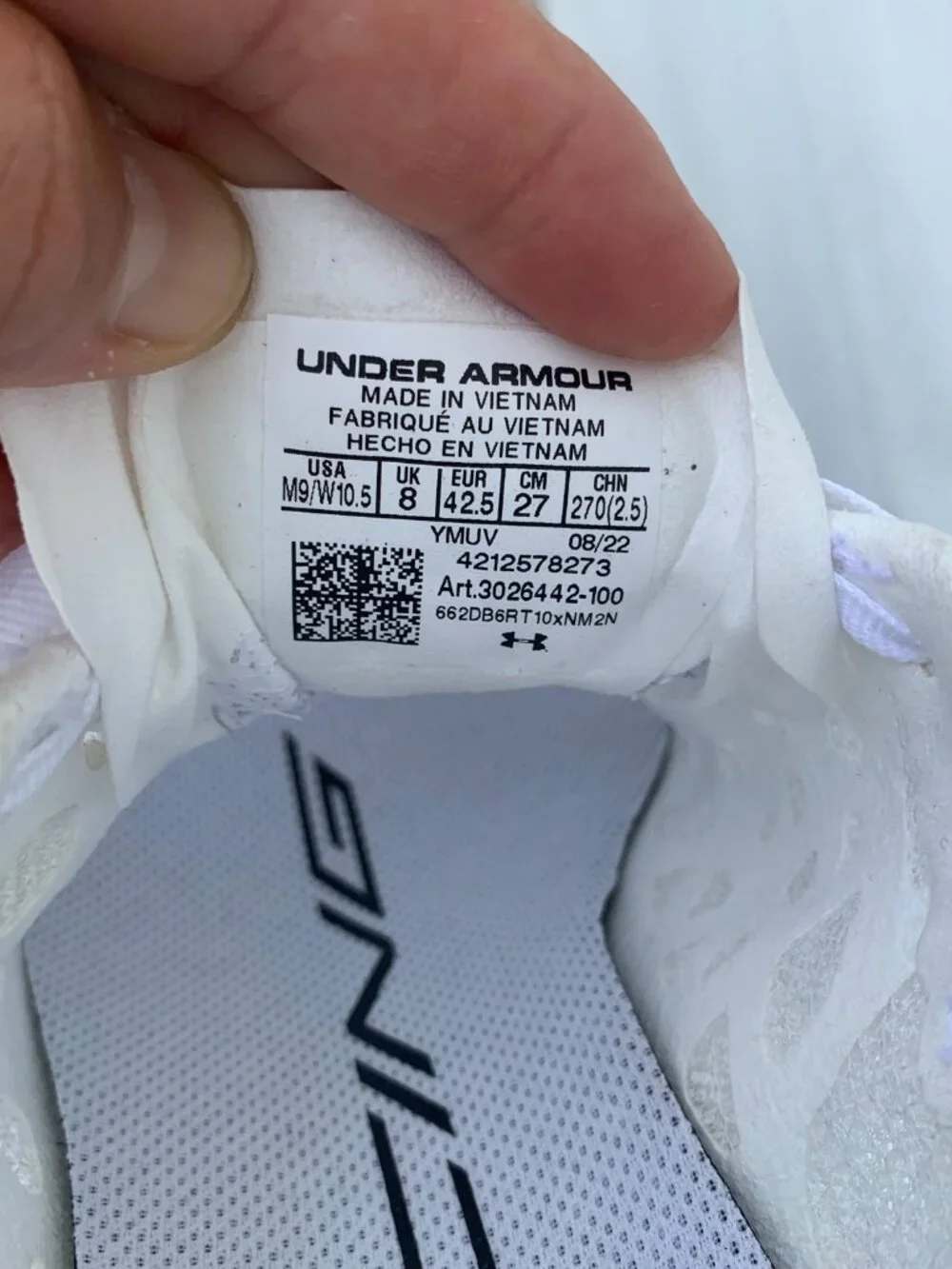 Under Armour Shakedown Elite Track Spikes Men Size 9 Women 10.5 White 3026442-10